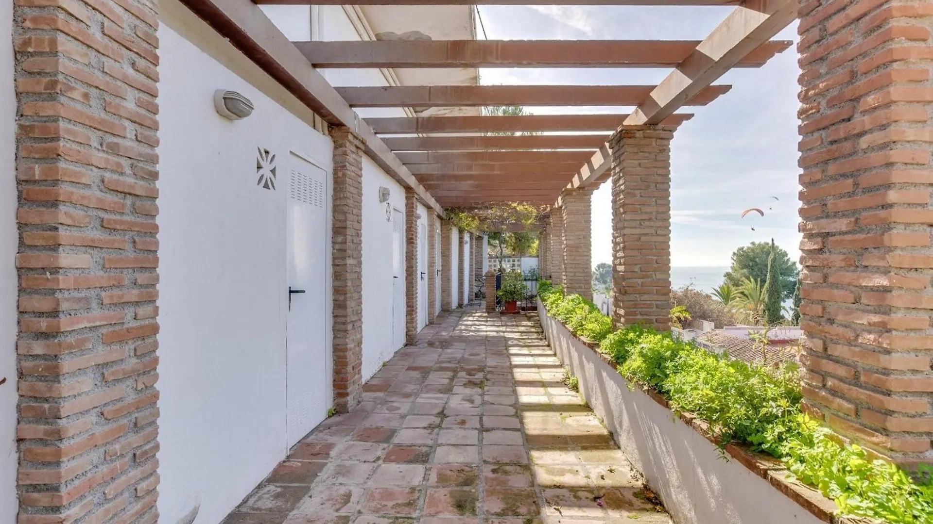 Casa Tradicional Con Bonito Jardin Apartment Almunecar Spain
