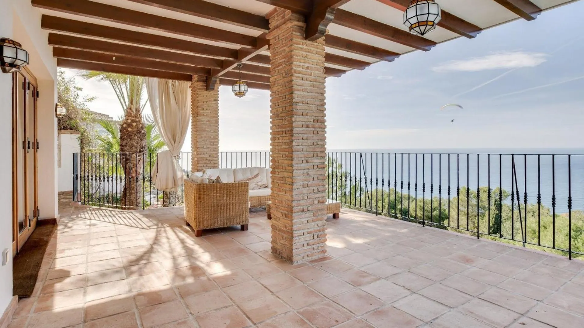 Casa Tradicional Con Bonito Jardin Apartment Almunecar