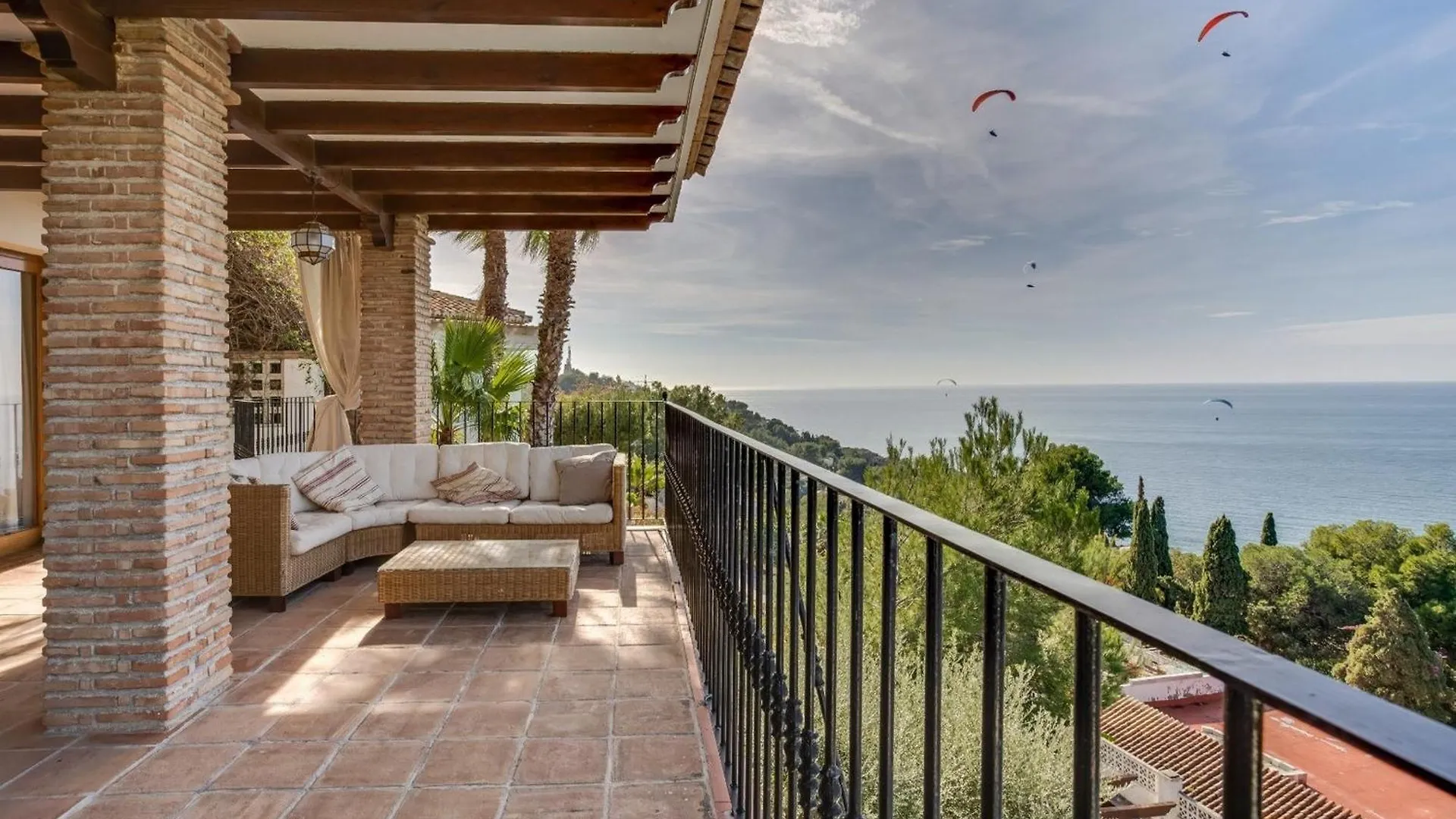 Casa Tradicional Con Bonito Jardin Apartment Almunecar Homestay